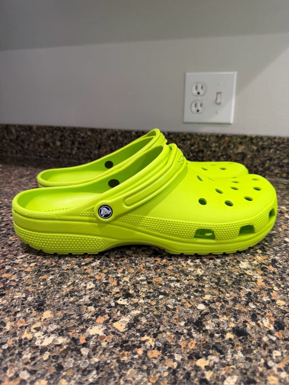 Crocs Classic Clog Mens - Neon Green 17